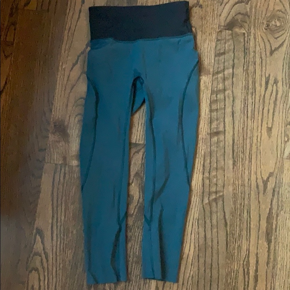 Women’s Lululemon Cropped Leggings